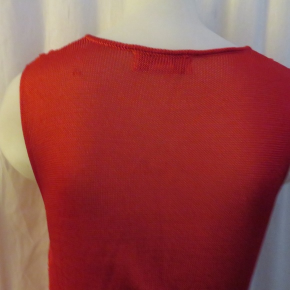I.S.C. SPORT RED SEQUIN SLEEVELESS TOP SIZE L * - Picture 5 of 8